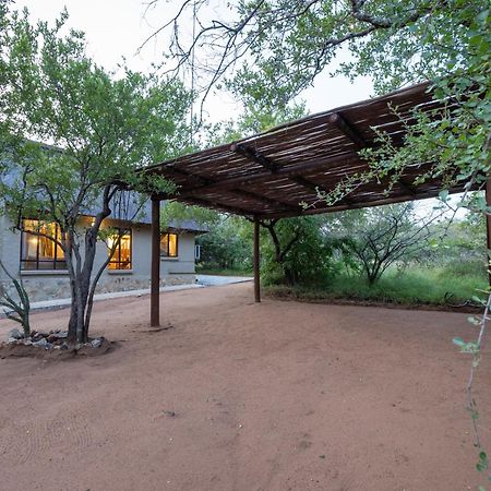 Zebra Lodge Hoedspruit Exterior photo